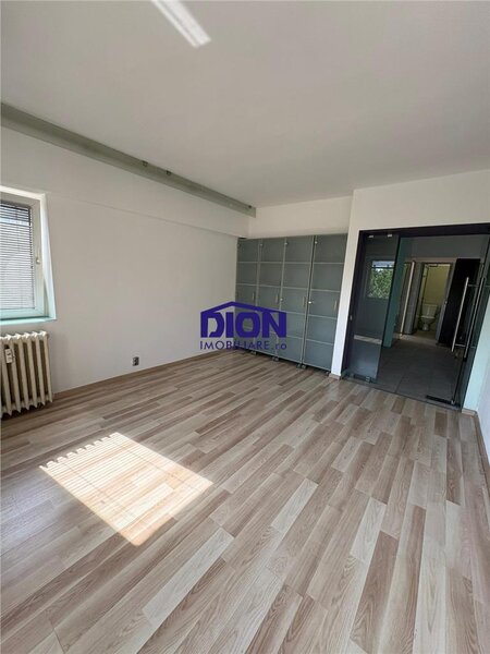 Unirii apartament 3 cam, bd.Unirii Tribunal